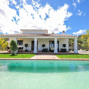 Casa rural Kharooms El Capricho Caminito Del Rey, Álora